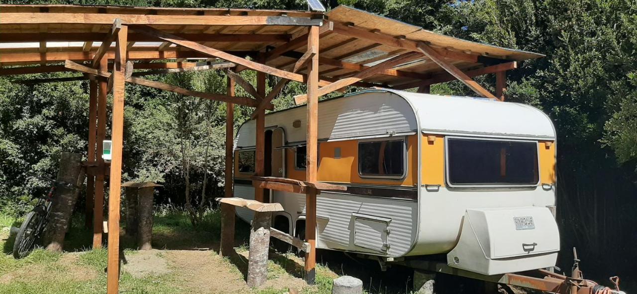 Hostal La Minga Chaitén Exteriör bild