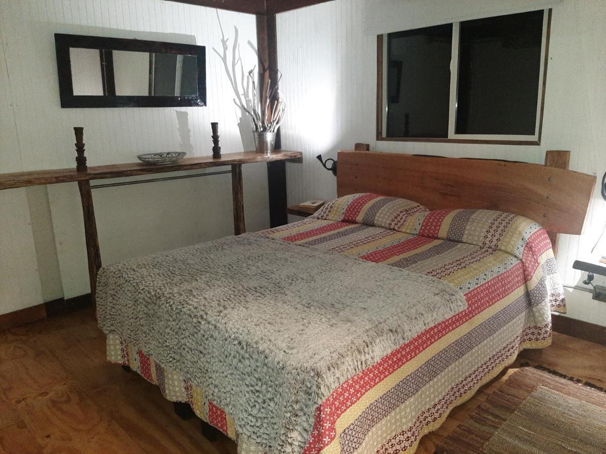 Hostal La Minga Chaitén Exteriör bild