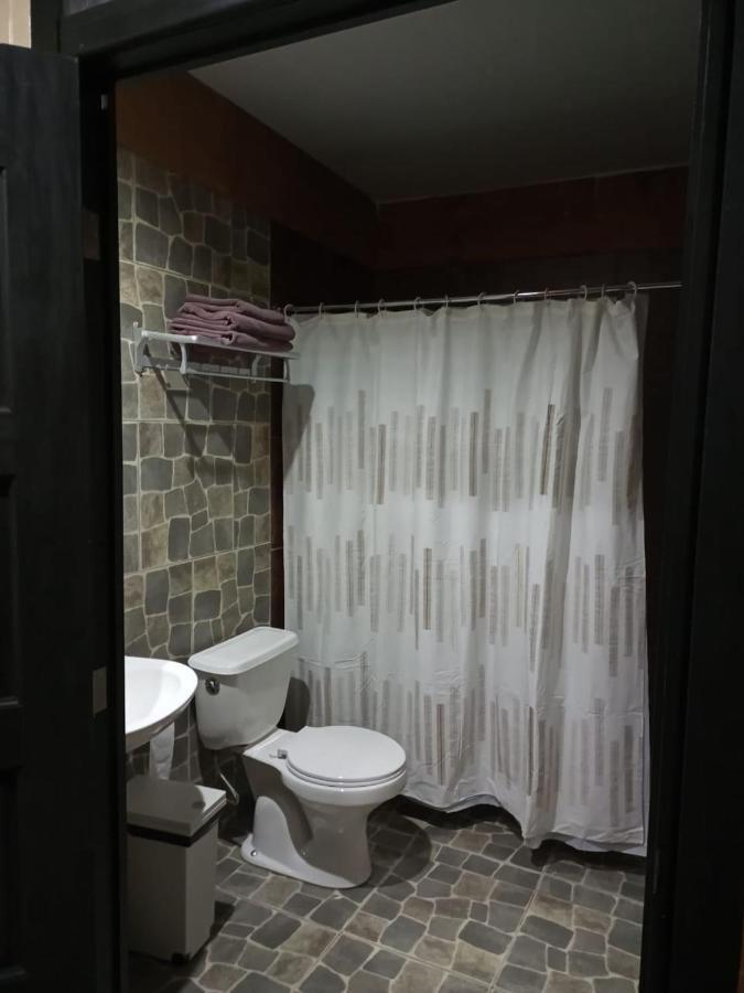 Hostal La Minga Chaitén Exteriör bild