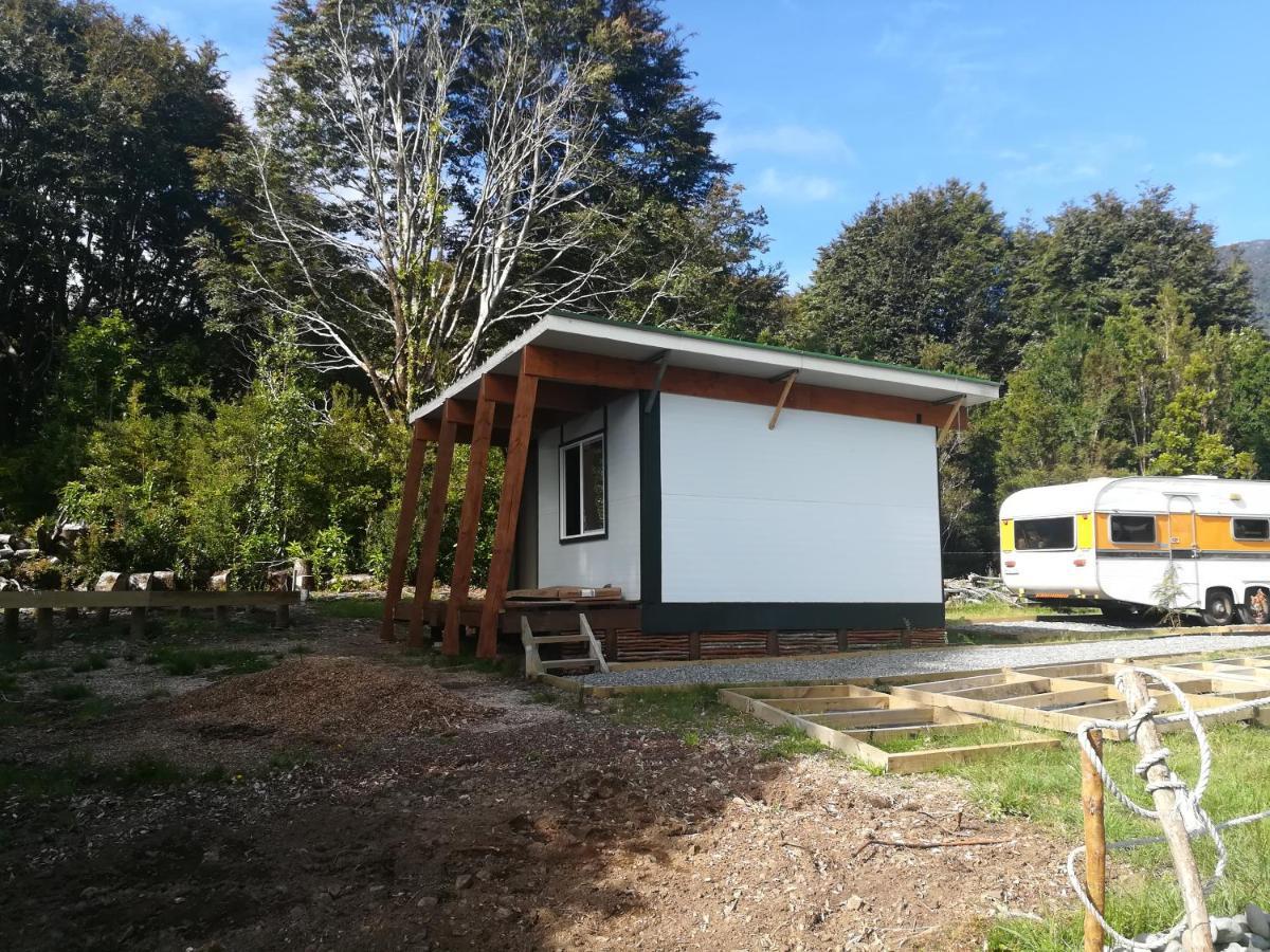 Hostal La Minga Chaitén Exteriör bild