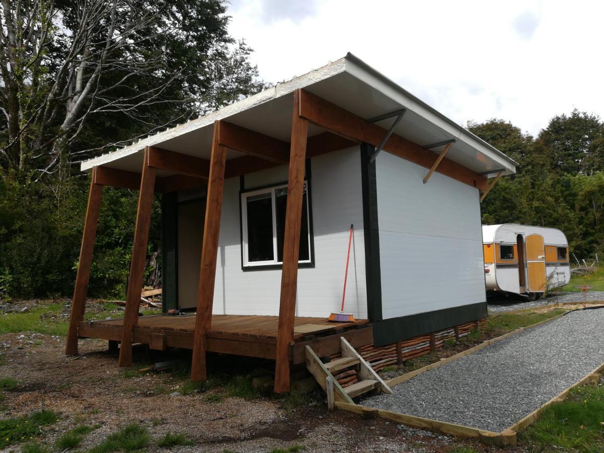 Hostal La Minga Chaitén Exteriör bild