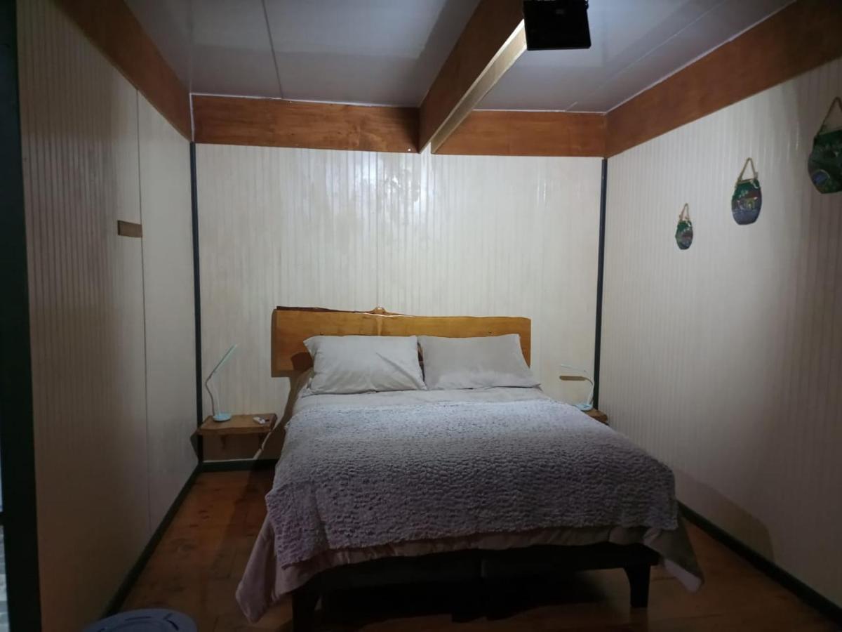 Hostal La Minga Chaitén Exteriör bild